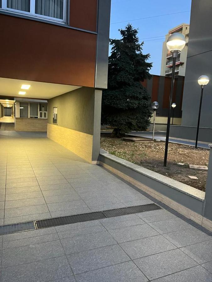 Einaudi Apartment Колоньо Монцезе Екстериор снимка