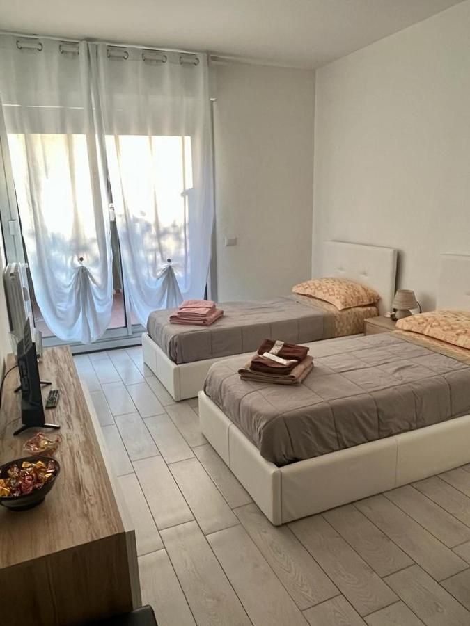 Einaudi Apartment Колоньо Монцезе Екстериор снимка