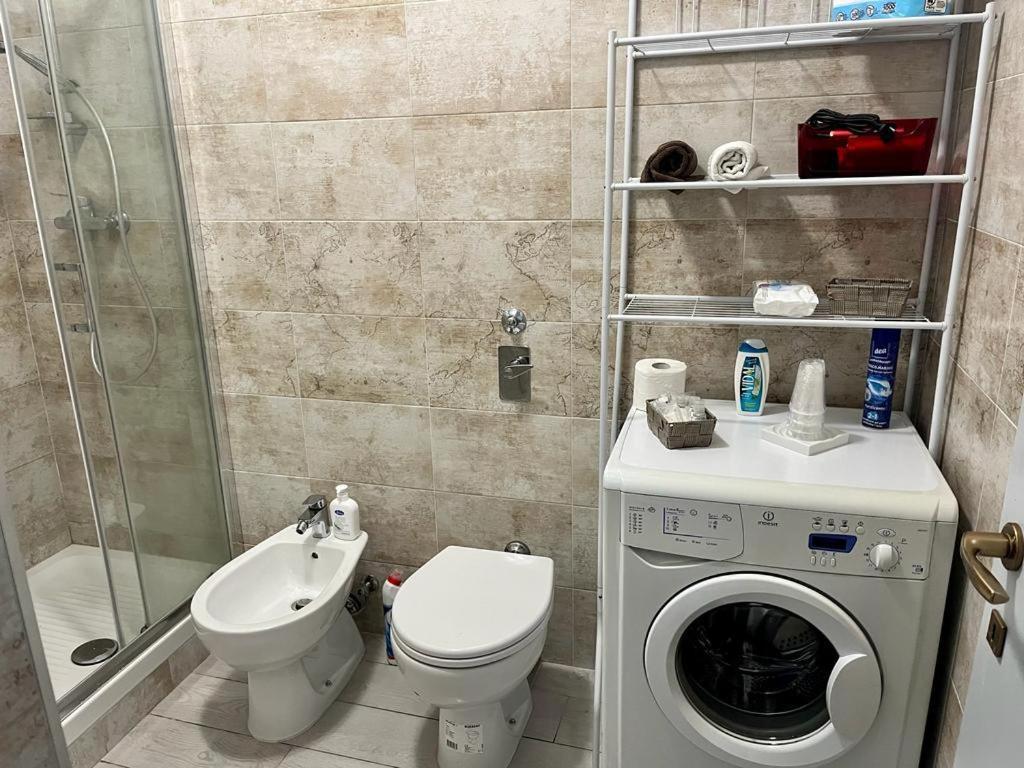 Einaudi Apartment Колоньо Монцезе Екстериор снимка